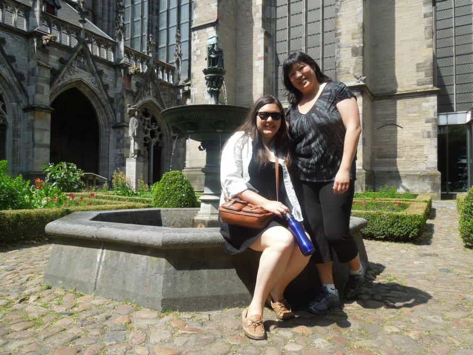 Welcome to Amsterdam! I'm Riana and I'll Be Your Tour Guide 9 1506659 10152150456063932 261858910046071347 n