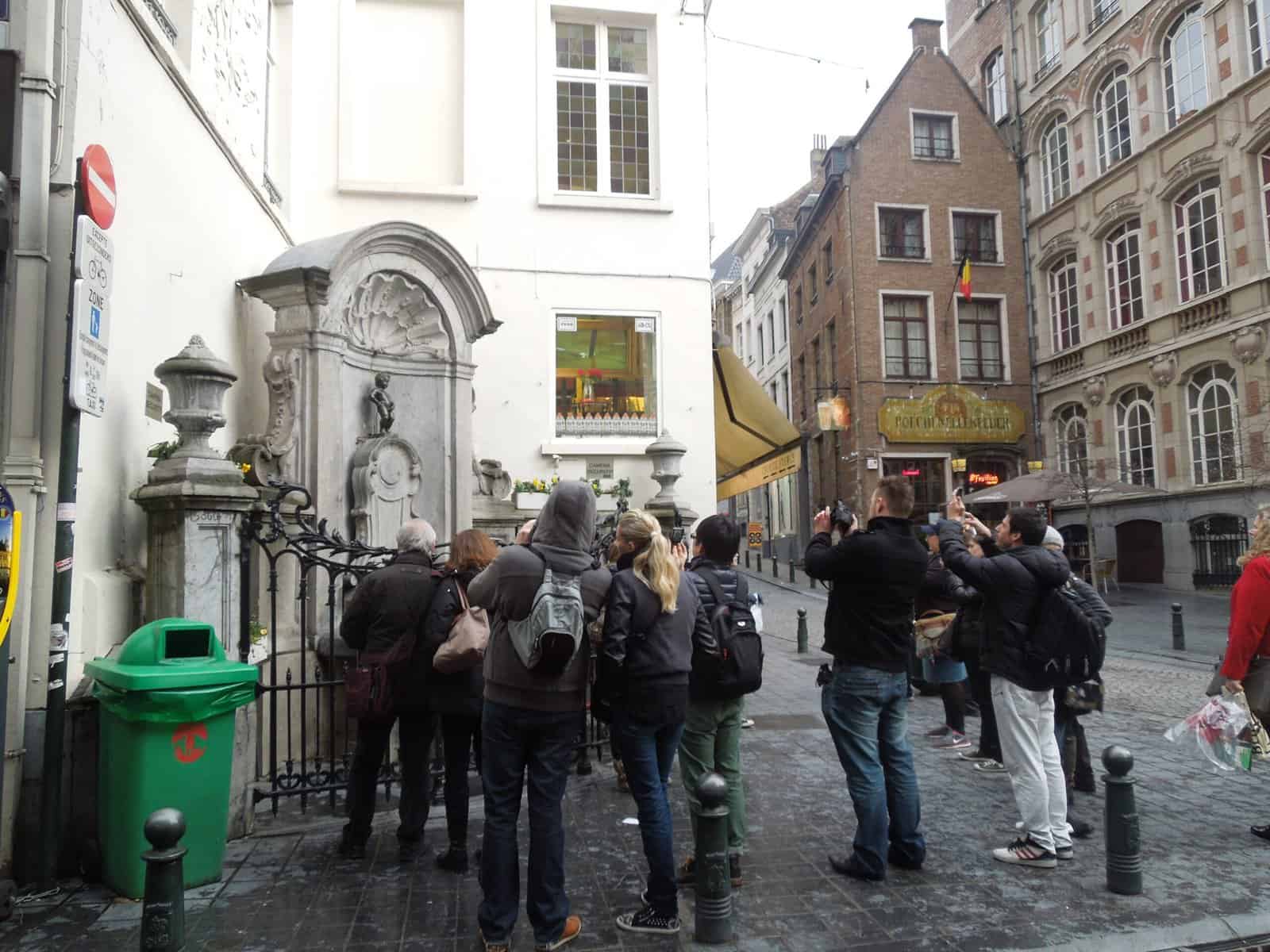 Taking photos of Manneken Pis in Brussels, Belgium