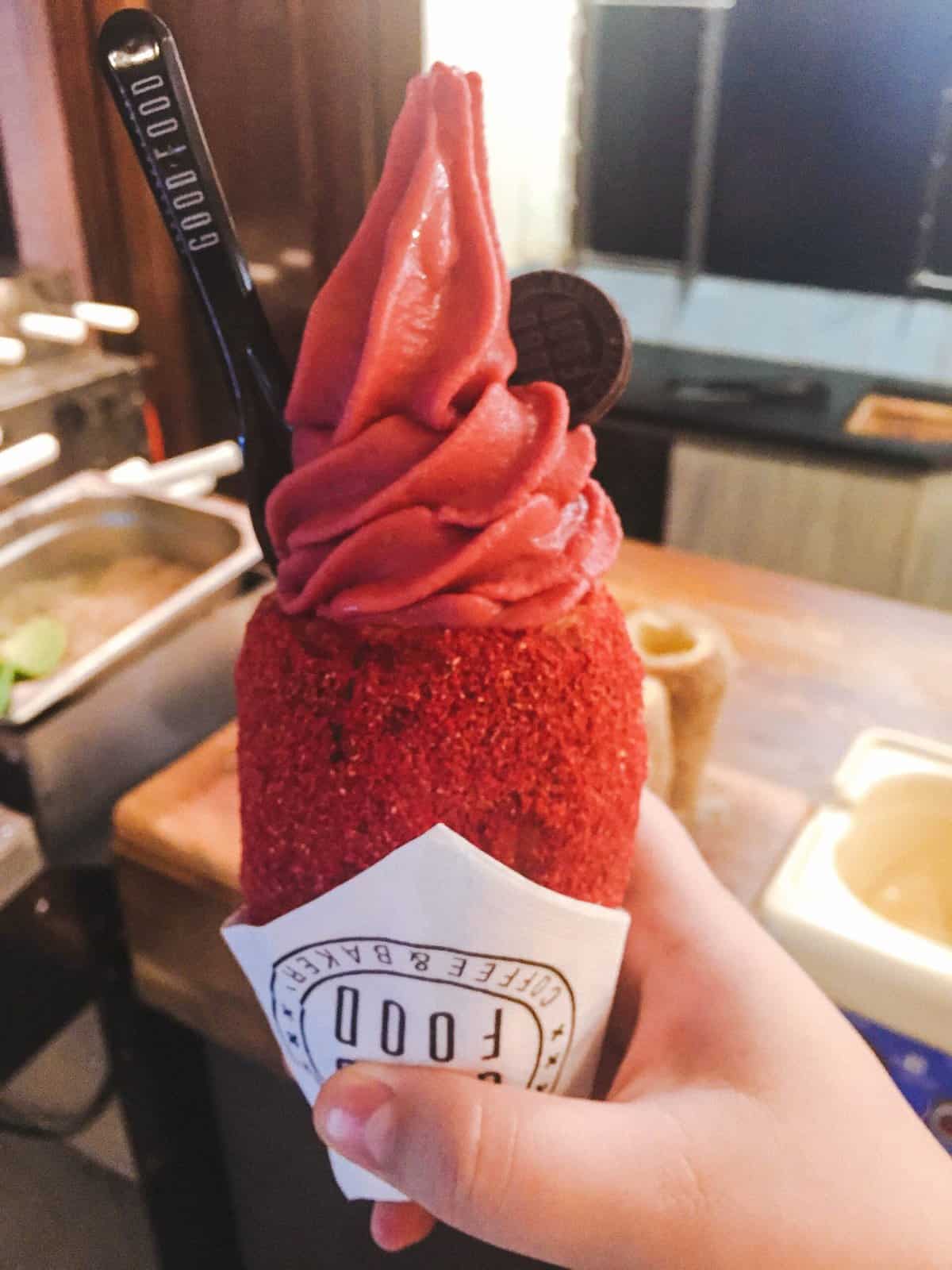 Expat Life: Settling into Our 1st Week Living in Prague 13 A red velvet trdelnik in Prague's Old Town