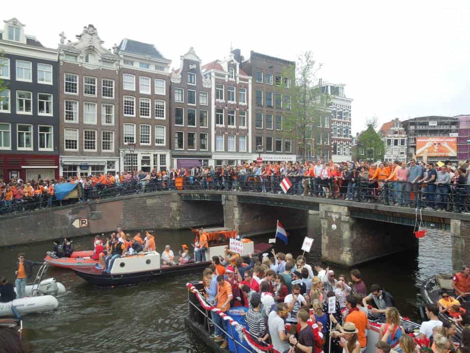 One Day in Amsterdam Itinerary 18 amsterdam kings day
