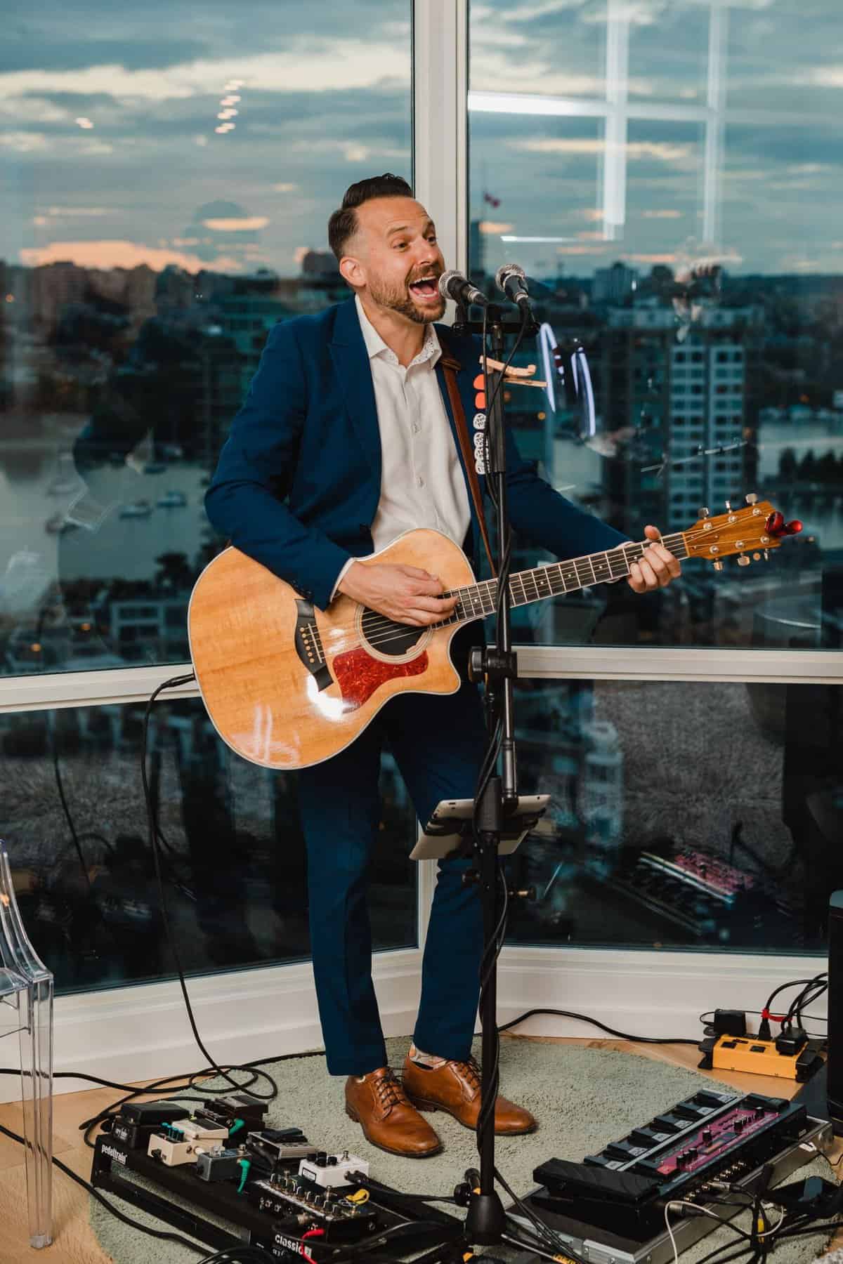 The 15 Best Moments From Our Wedding Day 32 paul filek live musician at our vancouver wedding