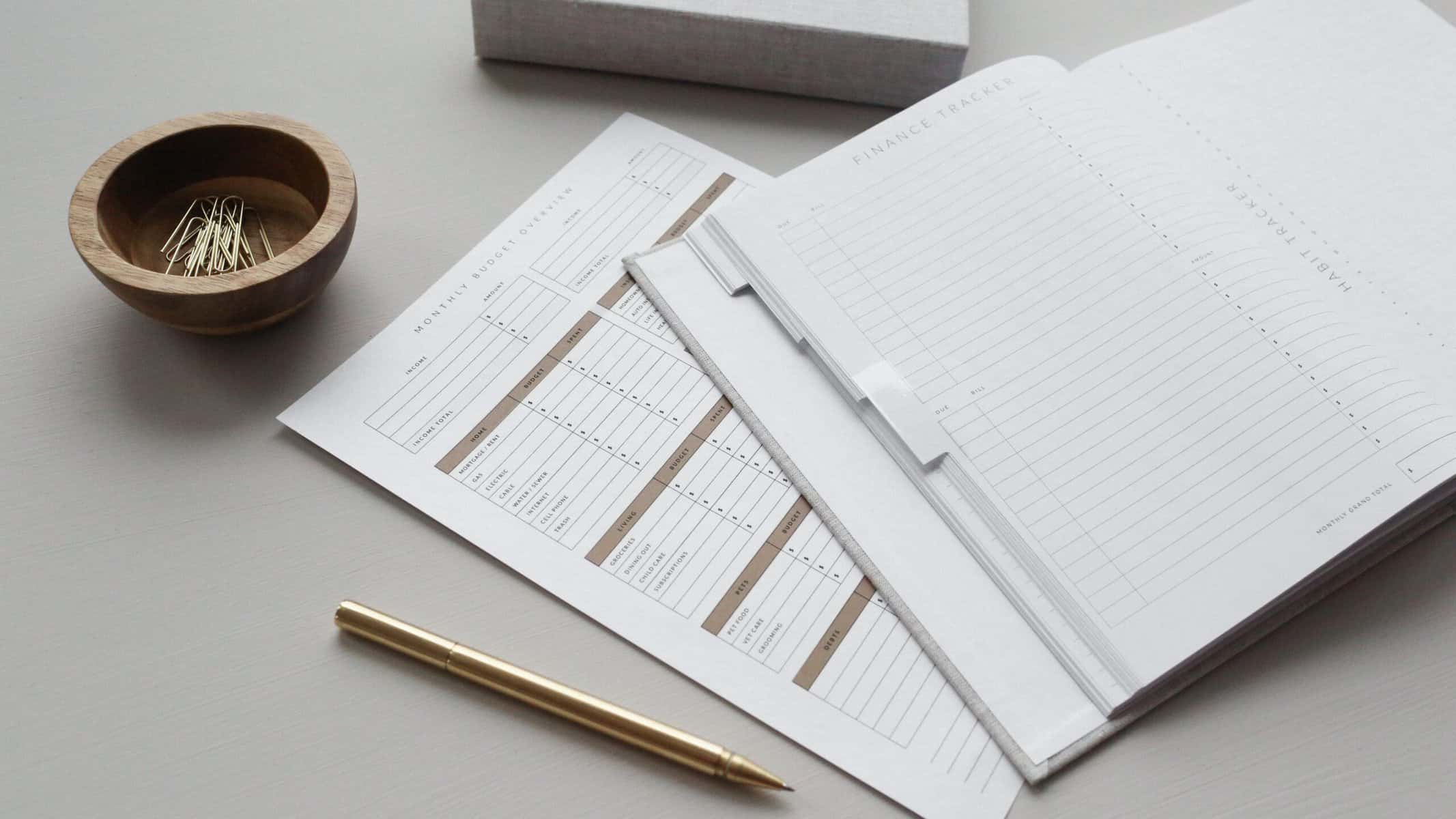 12 Personal Finance Tips (From a Completely Unqualified Source!) 6 tracking your spending, income, investments and budget