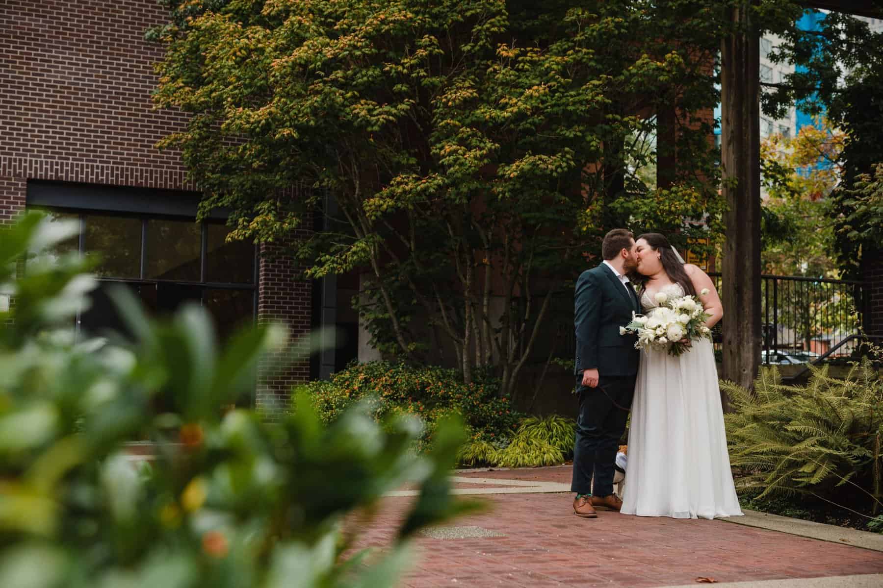yaletown elopement portrait