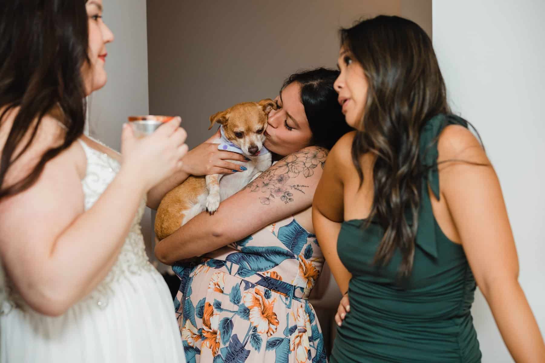 Ellie kissing Jade