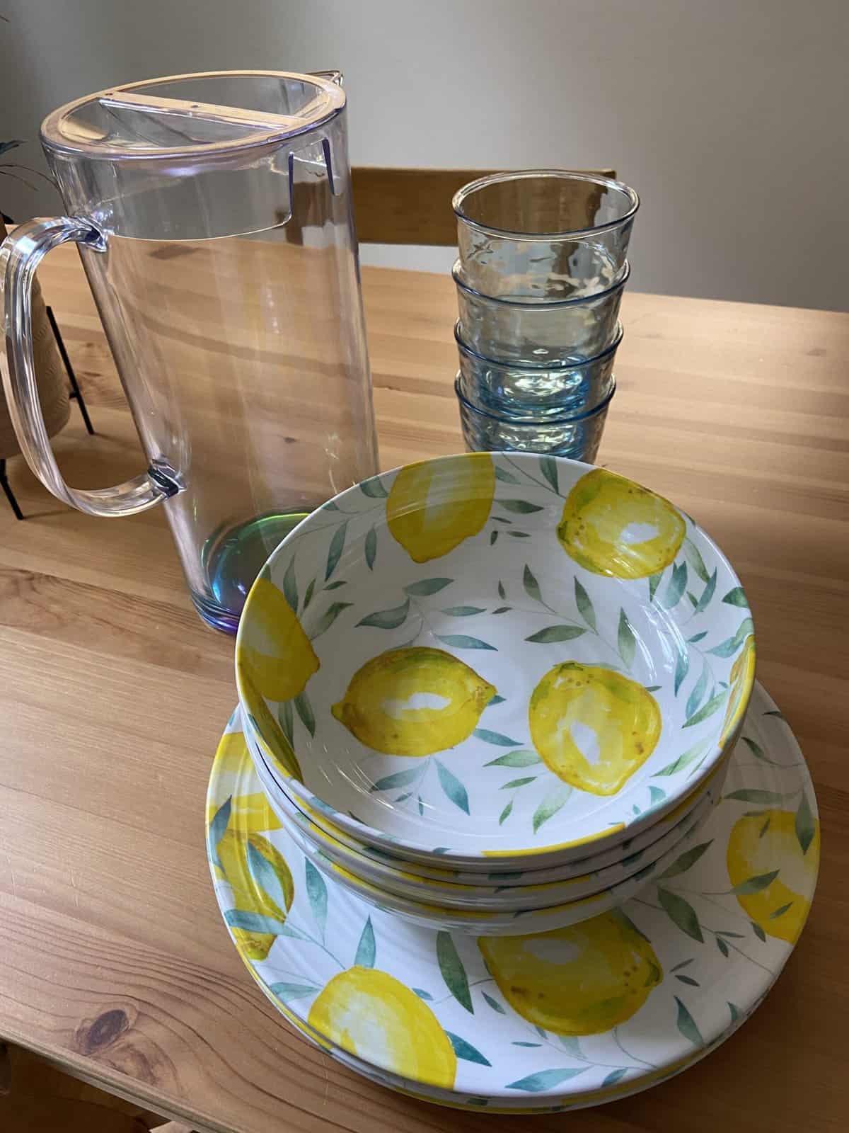 Our Budget Patio Makeover 4 outdoor patio dining dinnerware plates and cups