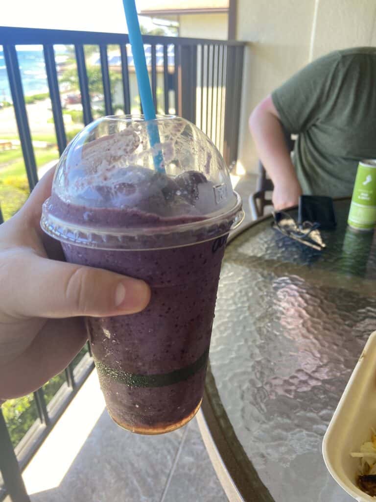 The 10 Best Places to Eat in Kauai 11 smoothie from Anake's Juice Bar, Kauai, Hawaii