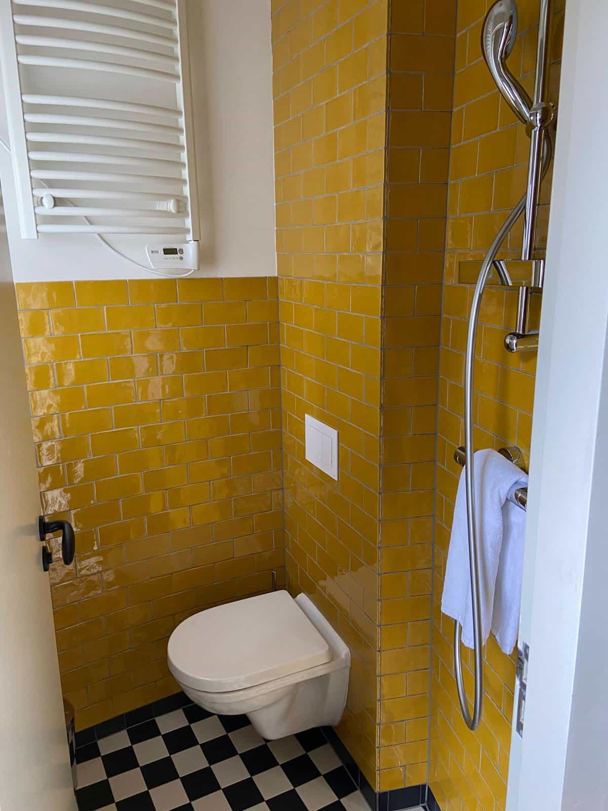 Where to Stay in Amsterdam: SWEETS Hotel Review 13 sweets hotel bathroom