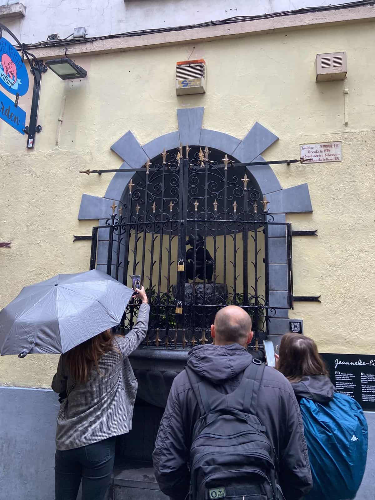 finding Jeanneke Pis in brussels