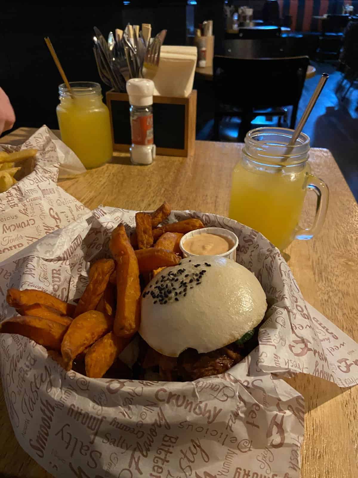 Month in Review: September 2022 8 baogo burger in brussels, belgium