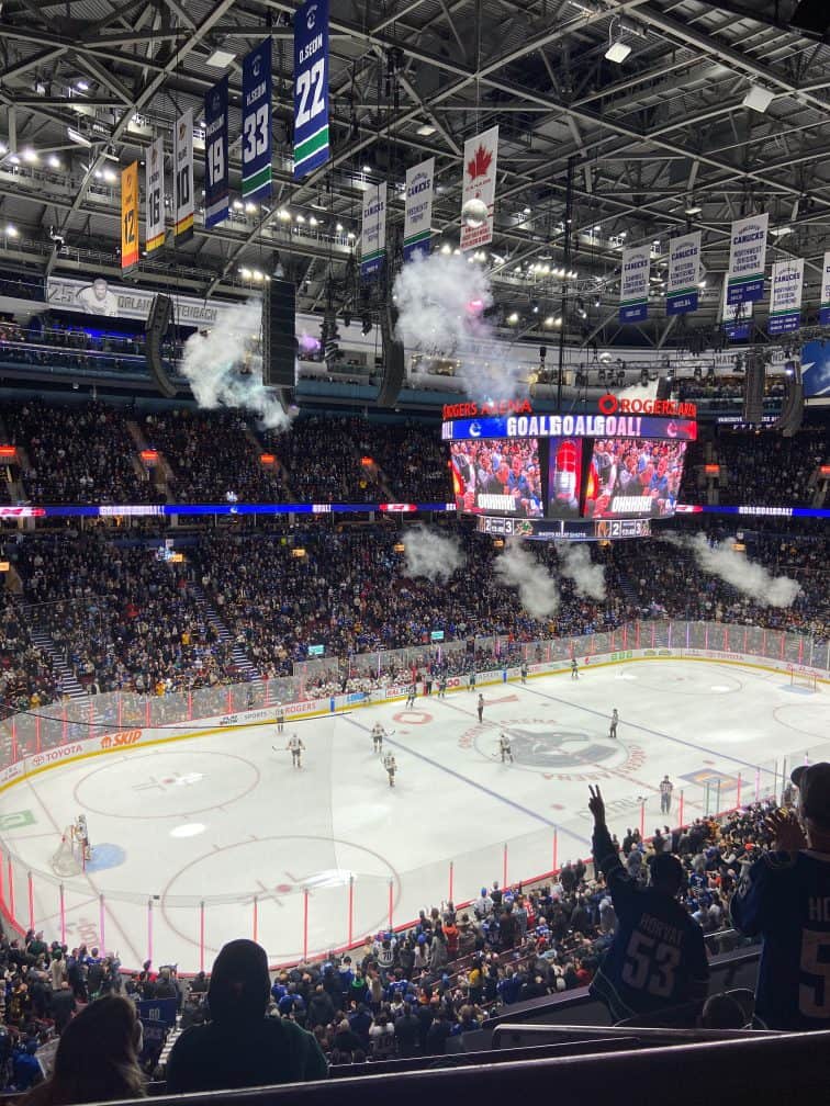 canucks game in vancouver