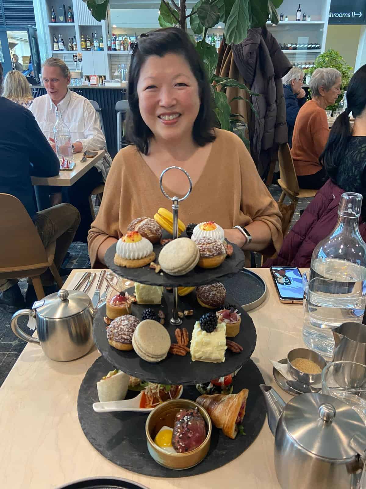 Month in Review: March 2023 2 high tea at the vancouver art gallery with mom