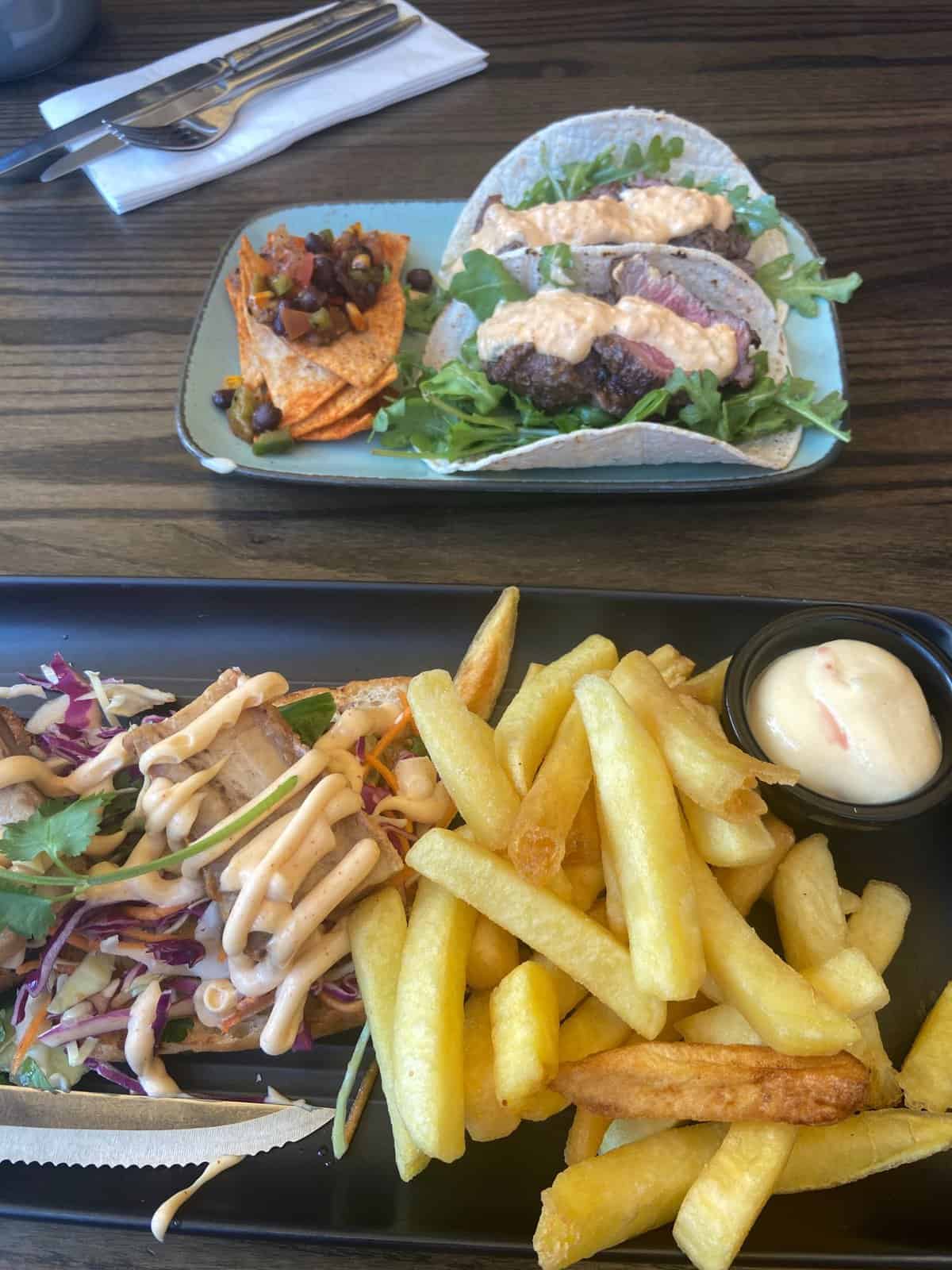 19 Things to Know Before You Plan a Trip to New Zealand 24 Lunch at Atticus Finch in Rotorua, eating out at restaurants in New Zealand