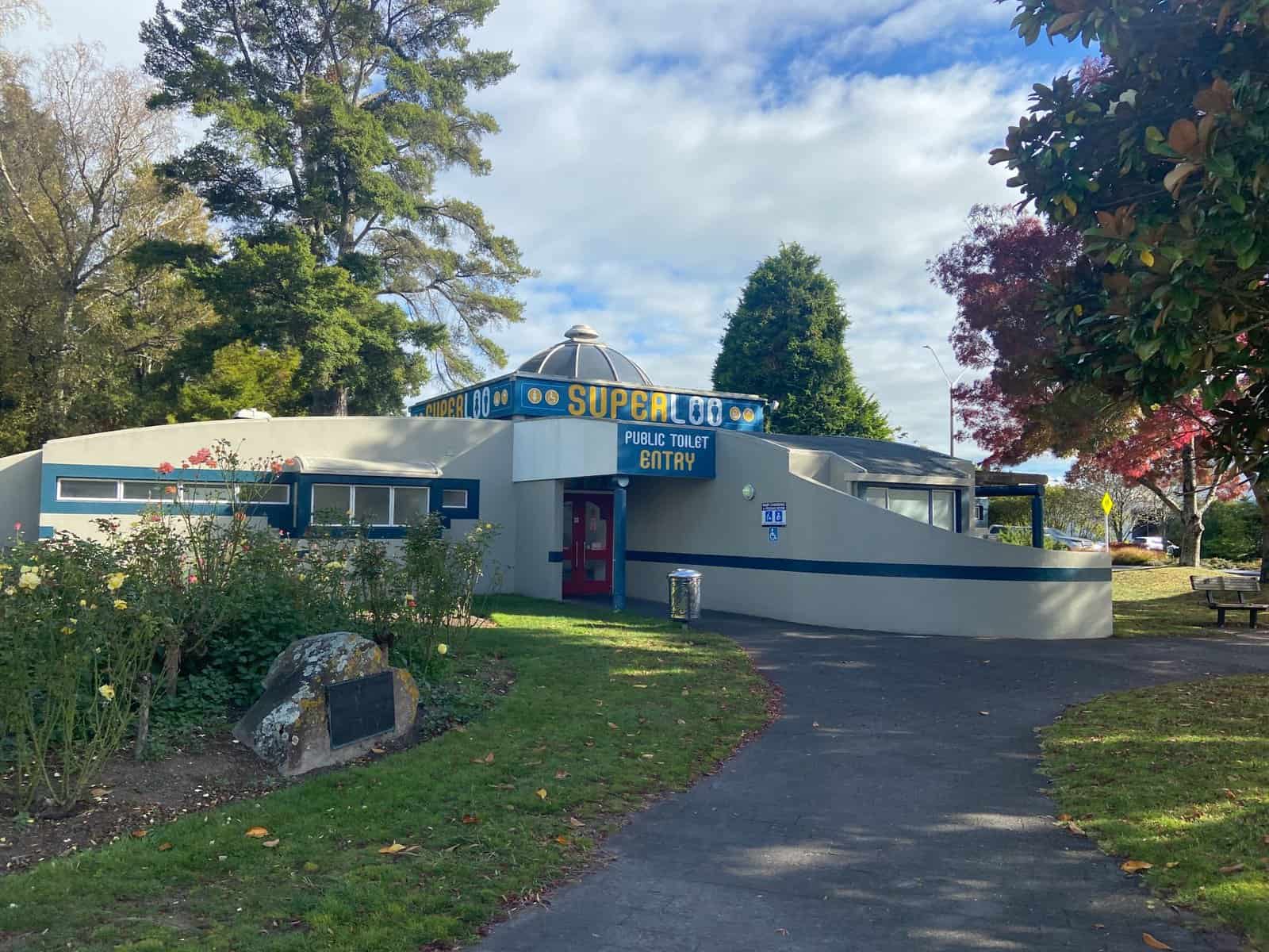 19 Things to Know Before You Plan a Trip to New Zealand 34 Super Loo toilet in Taupo, New Zealand Aotearoa, plan a trip to New Zealand bathrooms (free and clean)