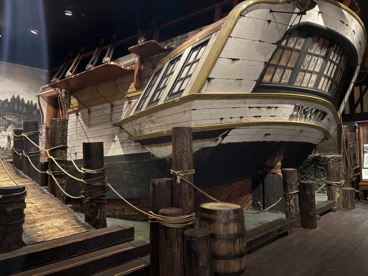 Exterior of the HMS Discovery navy ship at the Royal BC Museum